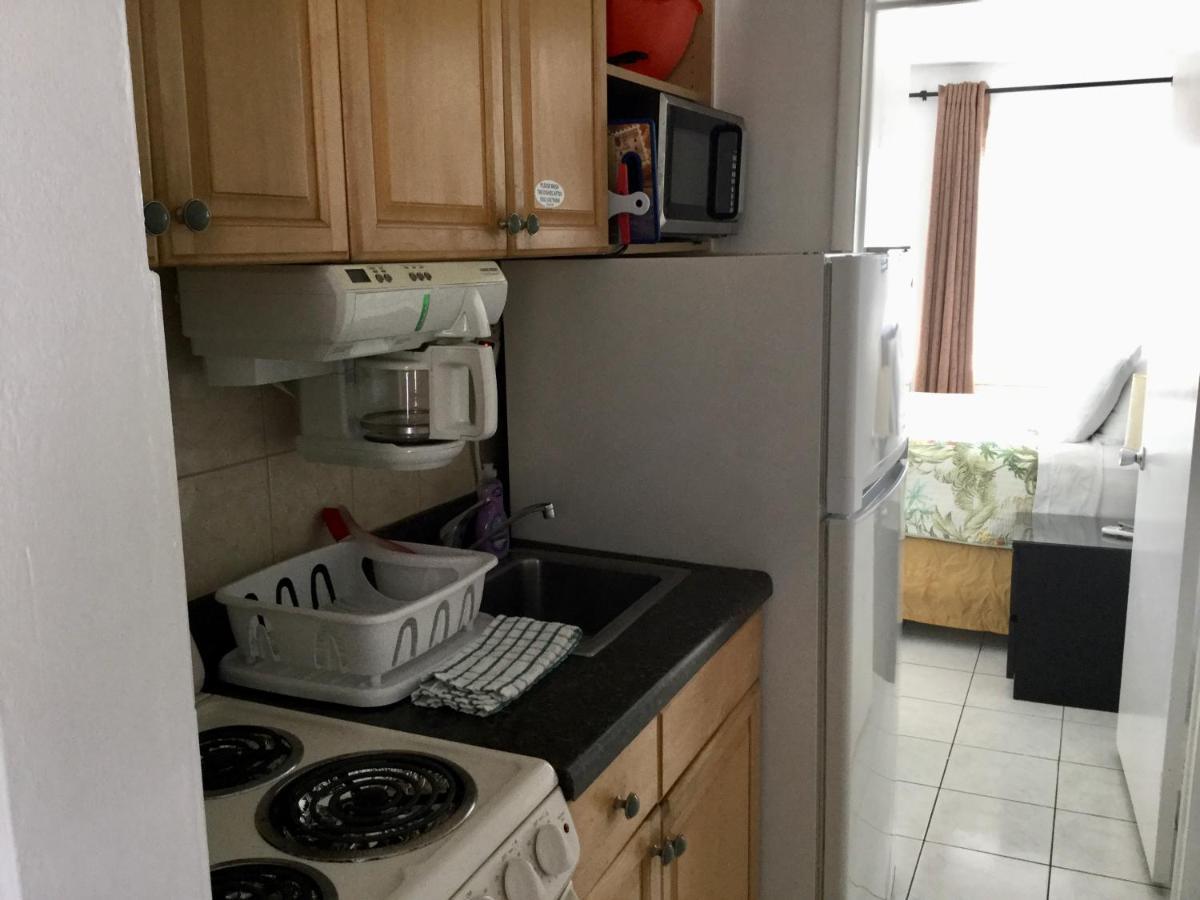 Breakaway Inn Guest House Lauderdale-by-the-Sea Esterno foto