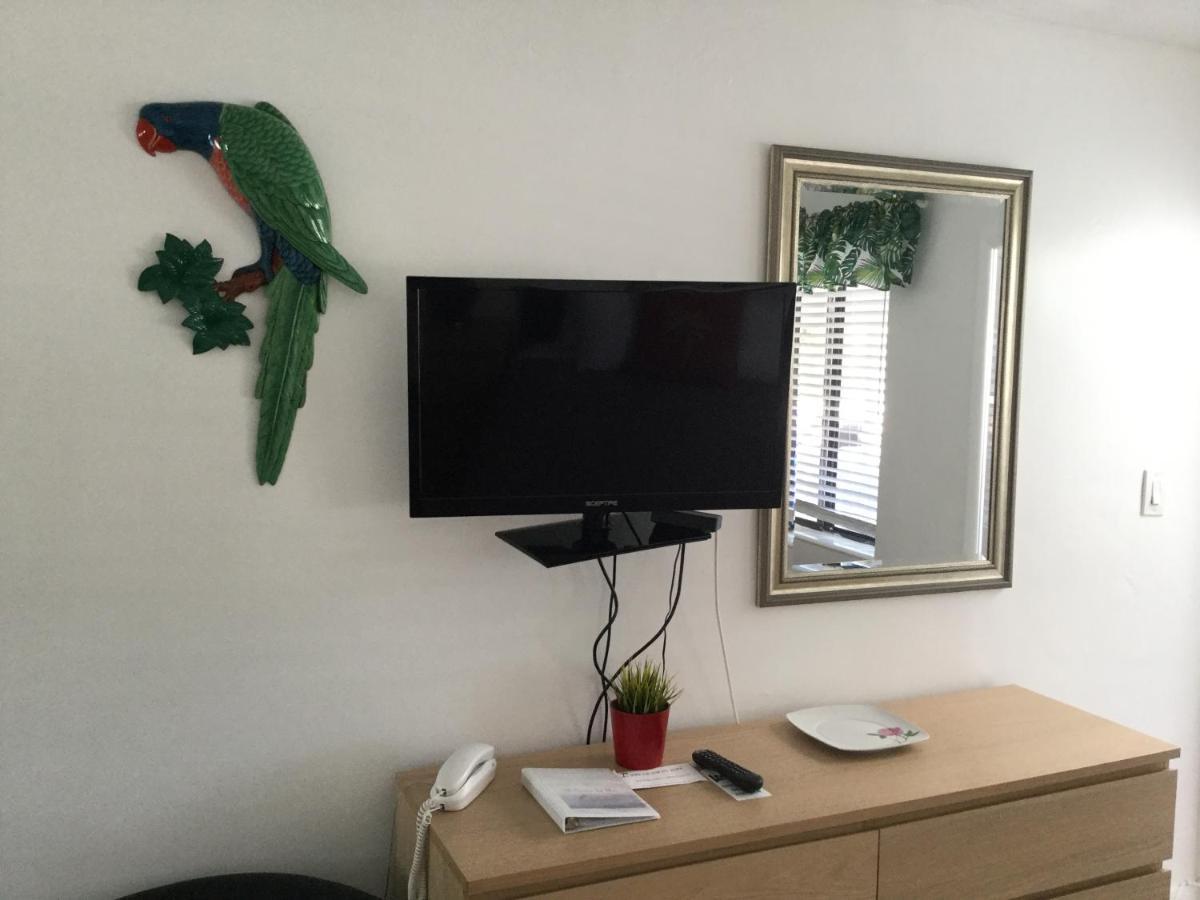 Breakaway Inn Guest House Lauderdale-by-the-Sea Esterno foto