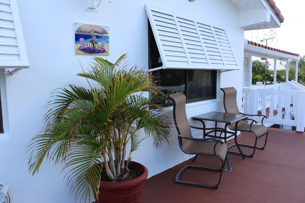 Breakaway Inn Guest House Lauderdale-by-the-Sea Esterno foto