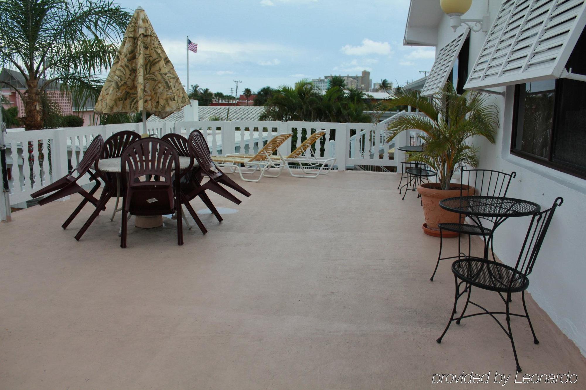 Breakaway Inn Guest House Lauderdale-by-the-Sea Esterno foto