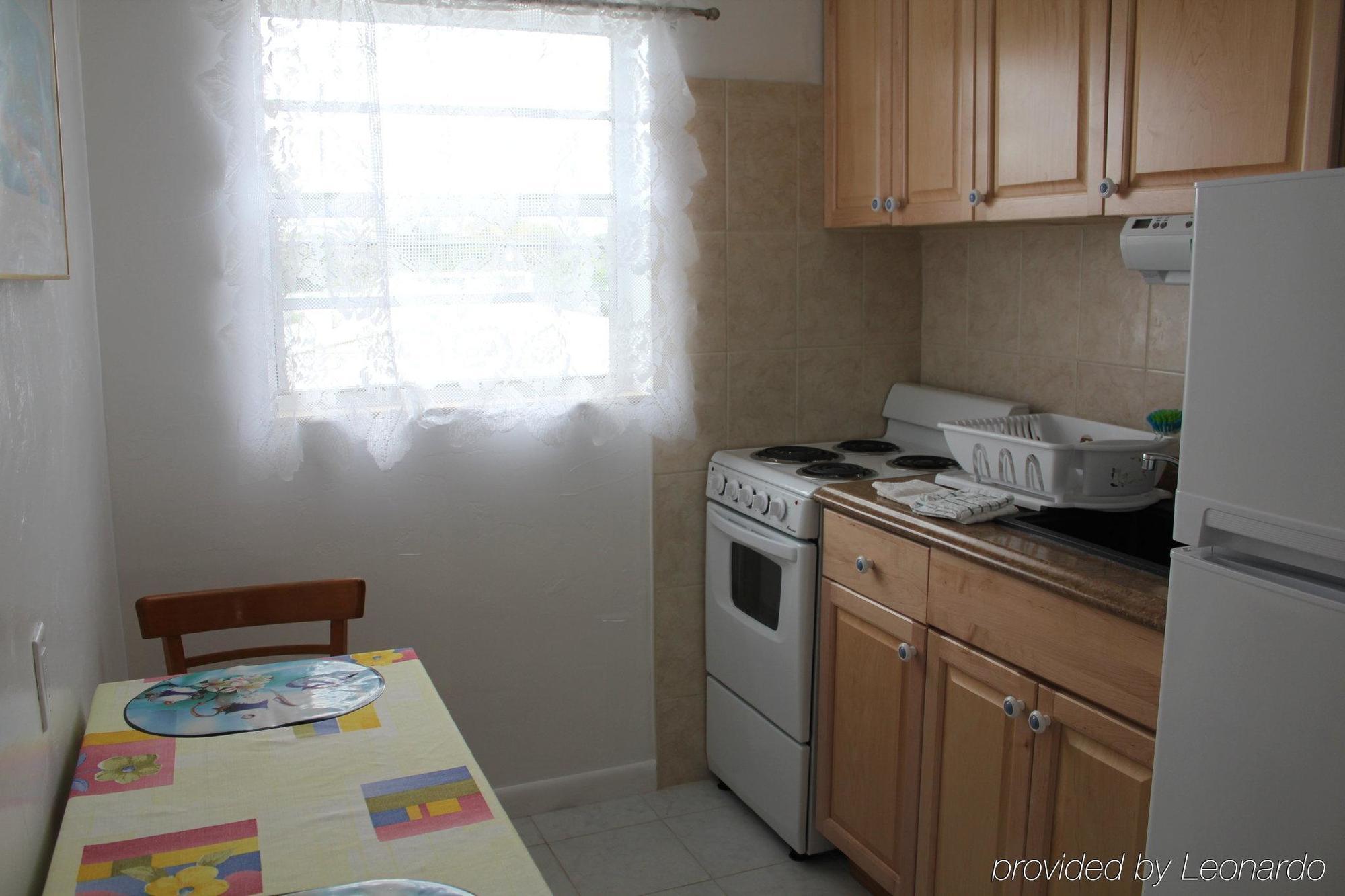 Breakaway Inn Guest House Lauderdale-by-the-Sea Esterno foto