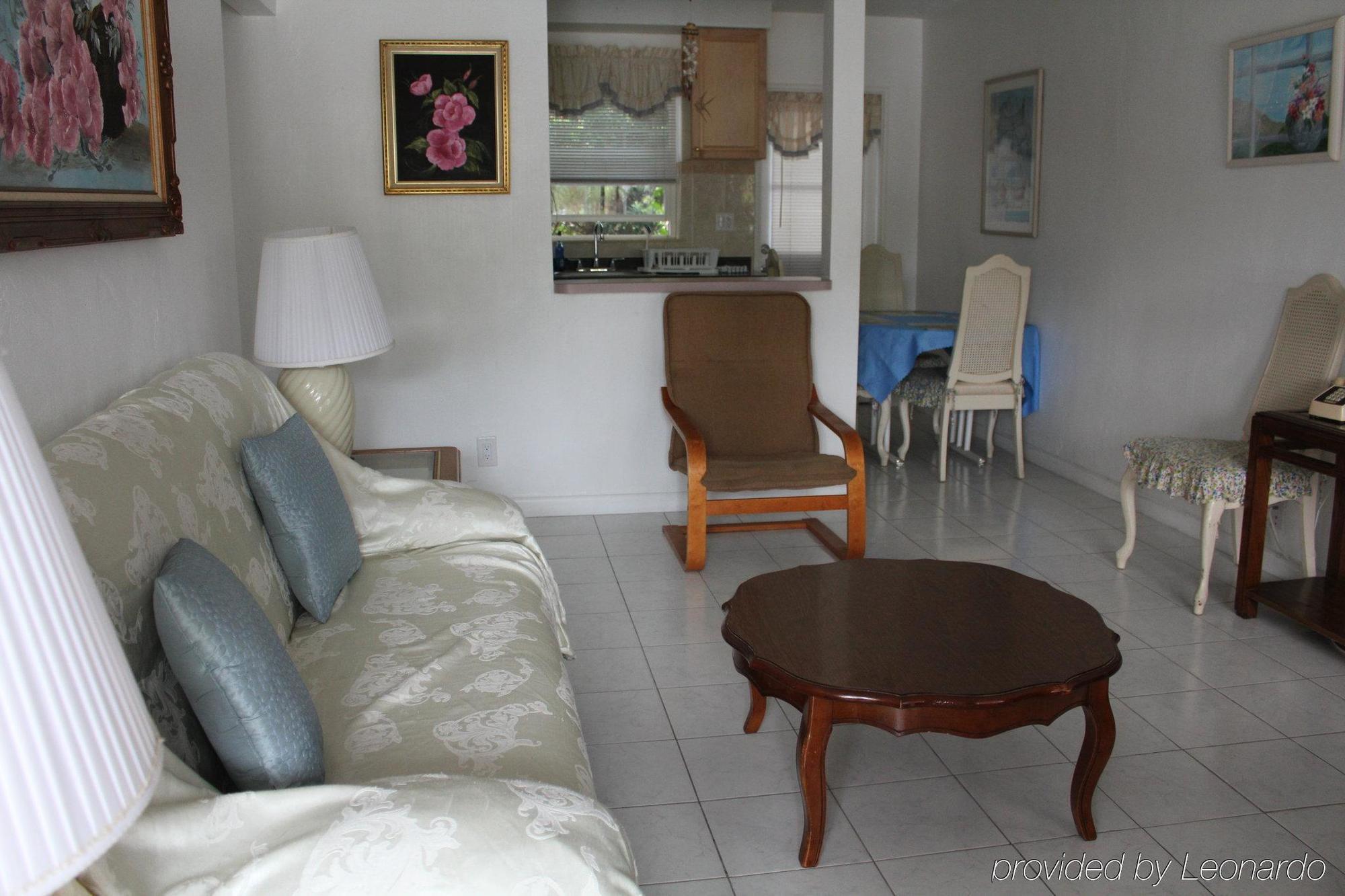 Breakaway Inn Guest House Lauderdale-by-the-Sea Esterno foto