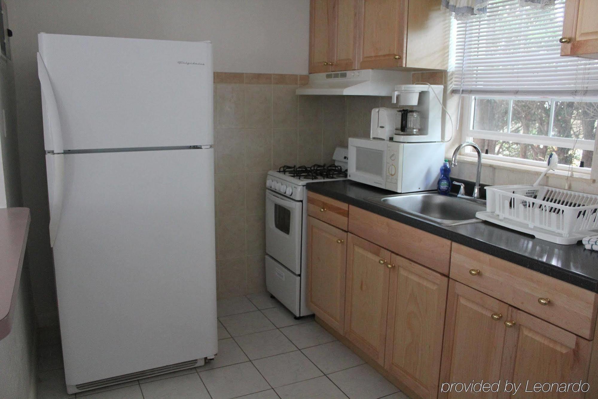 Breakaway Inn Guest House Lauderdale-by-the-Sea Esterno foto