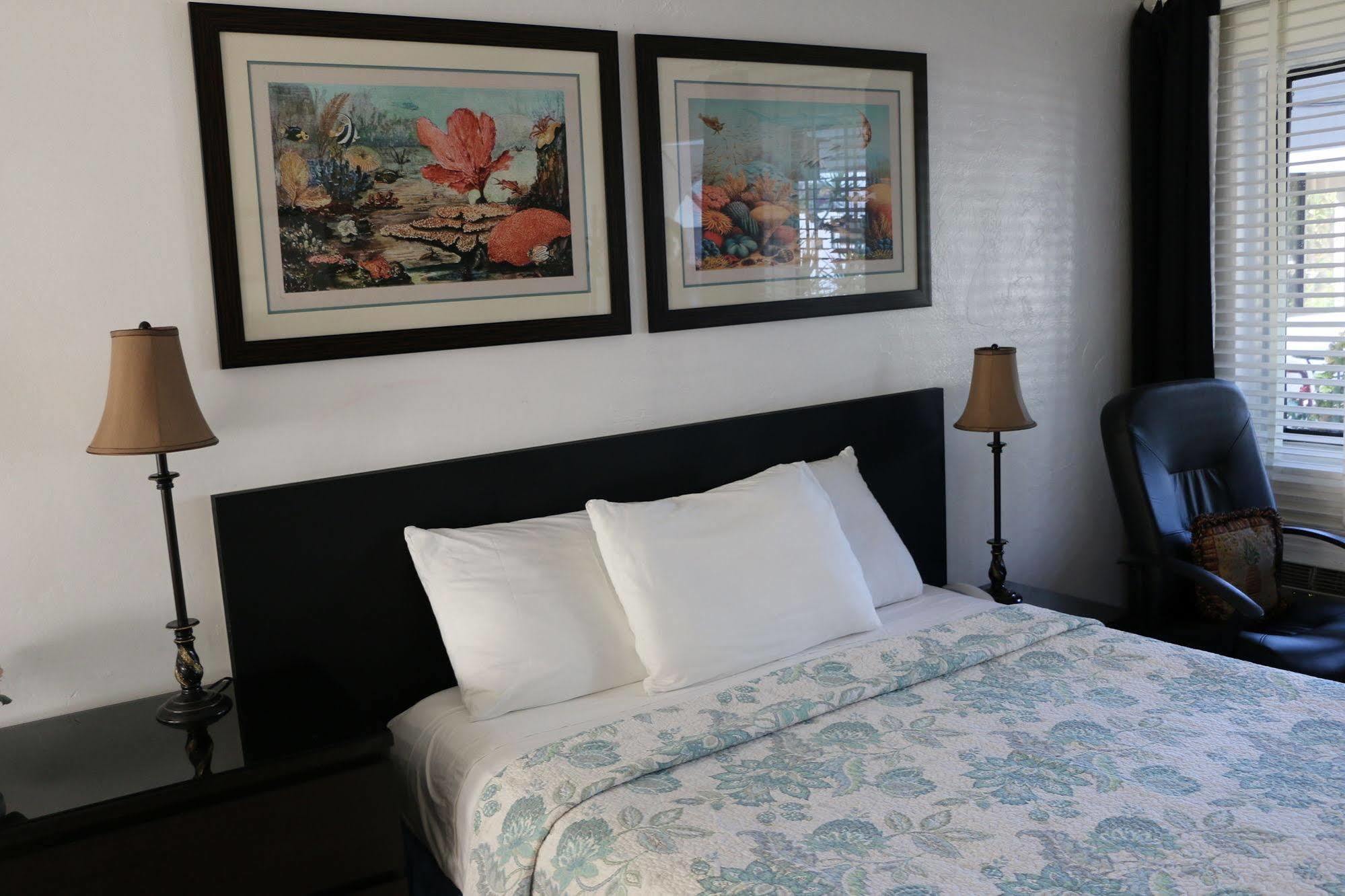 Breakaway Inn Guest House Lauderdale-by-the-Sea Esterno foto